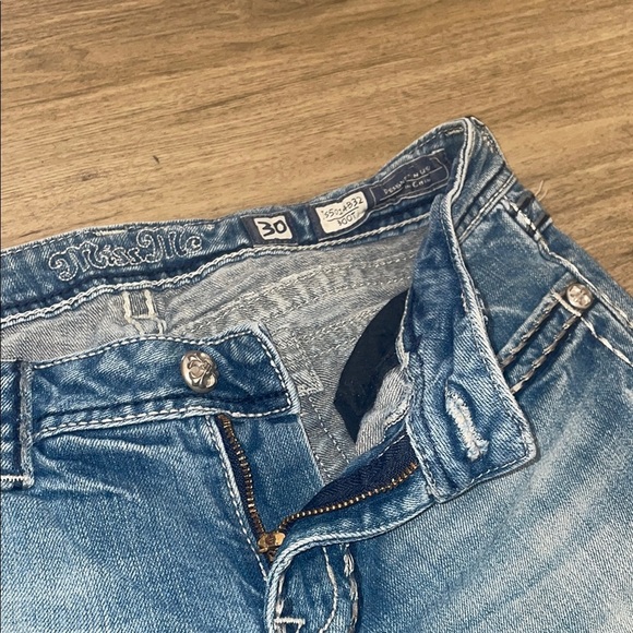 🦋Miss Me Women’s Jeans - Picture 6 of 10